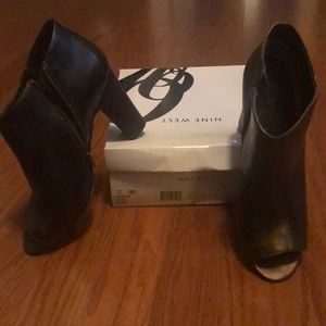 Nine West 2 inch heel ankle peekaboo toe shoe
